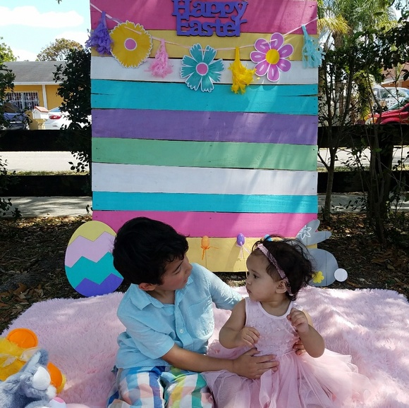 Meet your seller/buyer/posher! - Picture 2 of 4